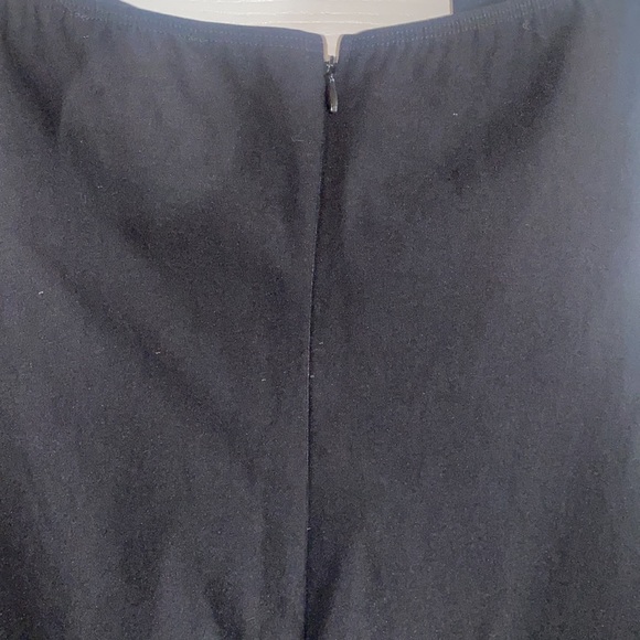 Perfect Little Black Dress!  Just the right amount of spandex for a classy fit. - Picture 5 of 7